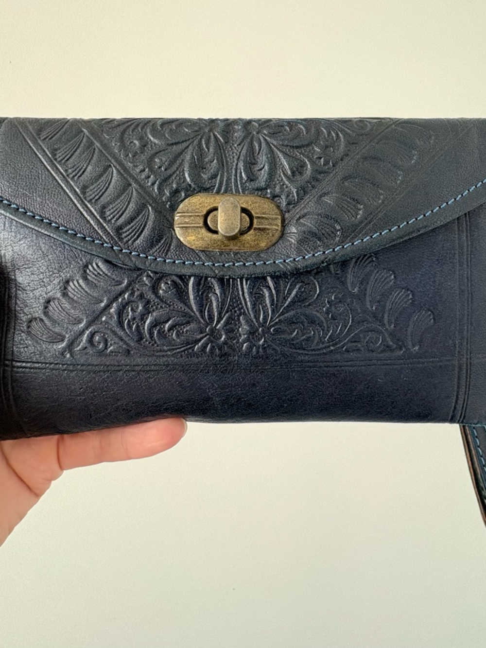 Women's Embossed Moroccan Leather Clutch Wallet - Navy